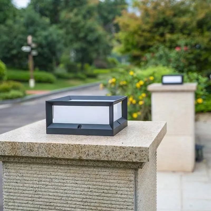 Solar-powered aluminium outdoor LED column light for mounting on doors or walls.