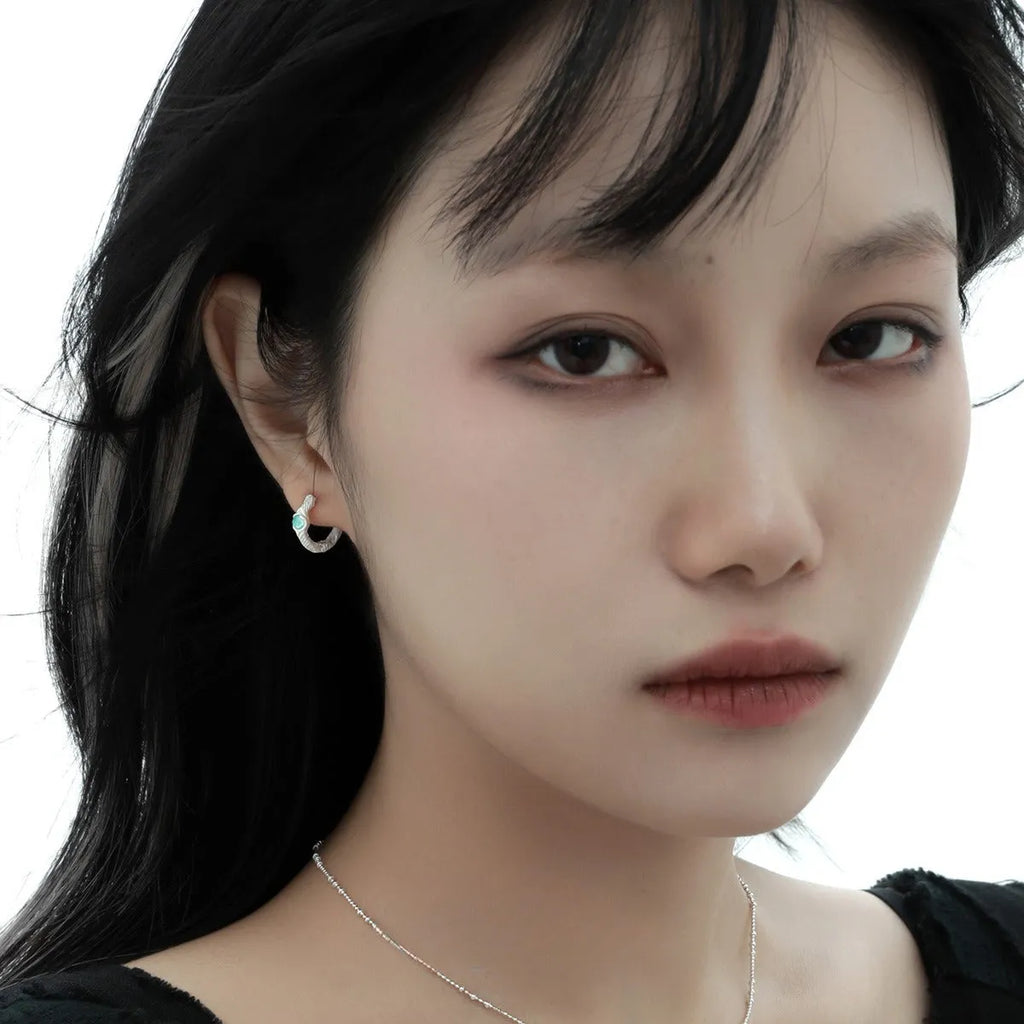 Burnt silver geometric ear clips for women with round elements and 925 silver material