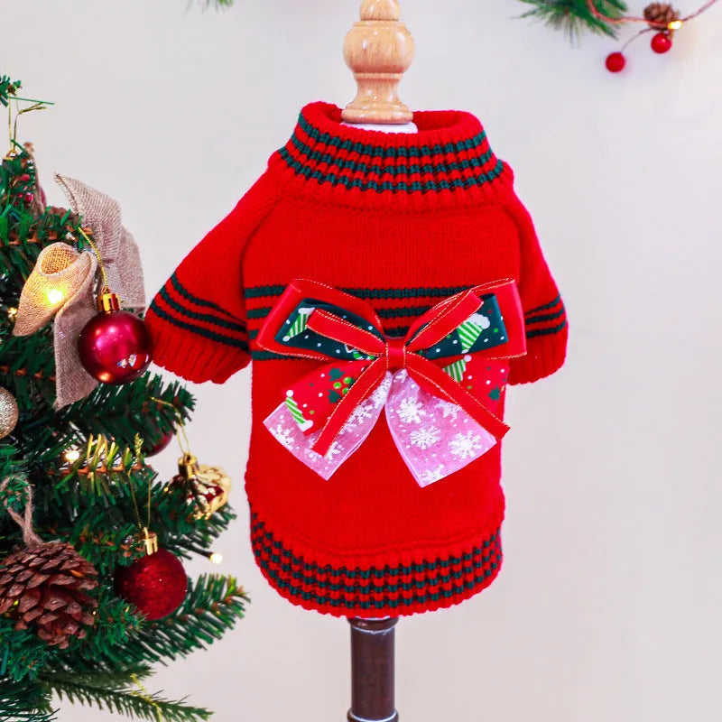 Green and red polyester pet Christmas sweater with reindeer pattern for dogs and cats