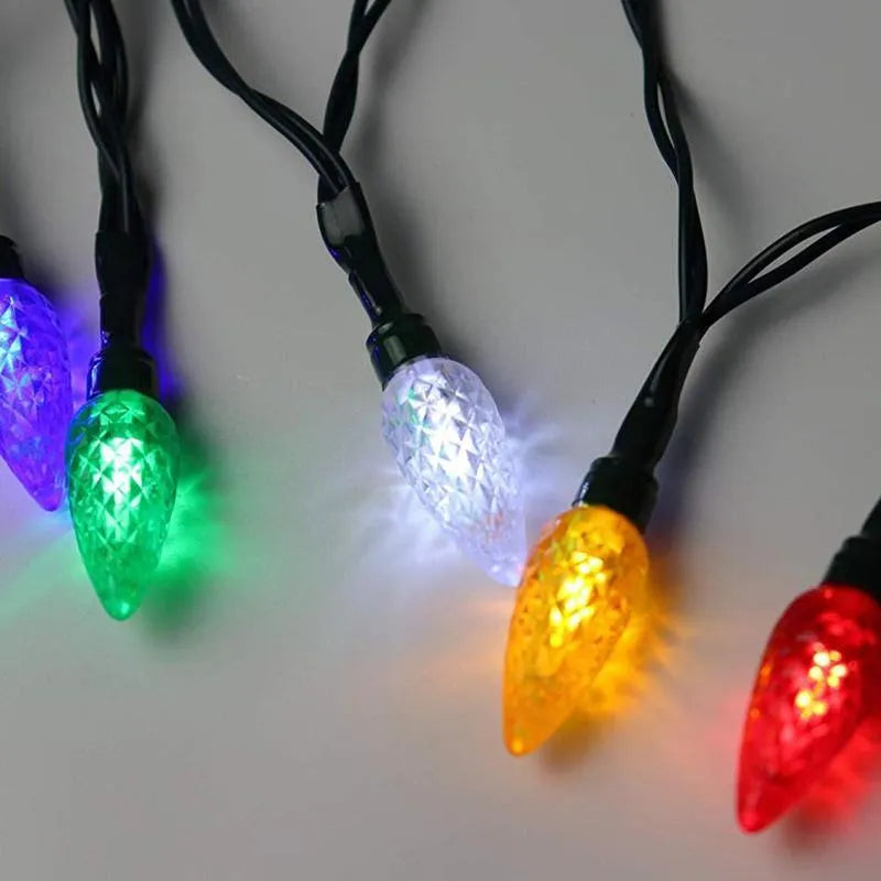 Green Christmas LED USB charging cable with 10 flashing lights for device charging and room decoration