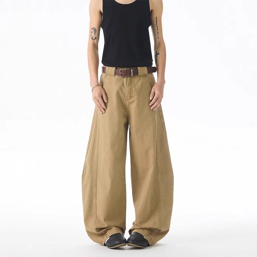 Brown Korean-style loose jeans for men with straight leg design and cardigan button fly