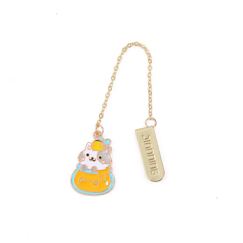 Jane Lime Foodie cat metal pendant bookmark with cartoon design measuring 3.8cm by 18.3cm