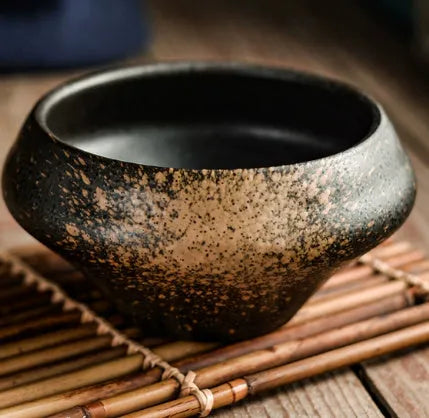 Ceramic Japanese soup bowl with stone conch bowl pattern, porcelain construction, microwave safe
