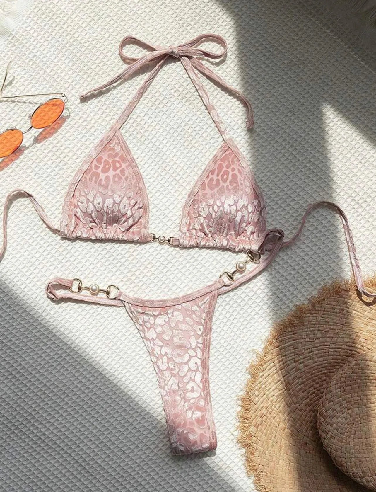 Women's leopard print swimwear bikini set with T-shaped design for swimming