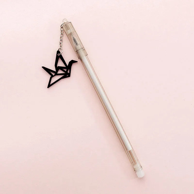 Paper crane rabbit pendant gel pen with 0.38mm tip and 17cm plastic shell.
