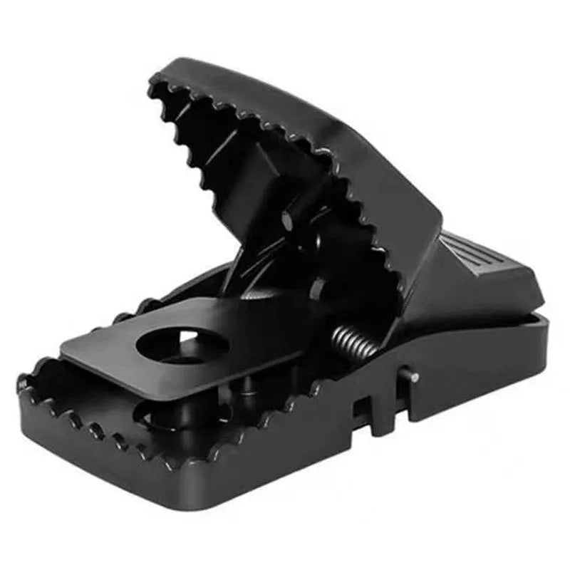 Large automatic metal mouse trap with iron clamp mechanism for indoor small macaque rat control