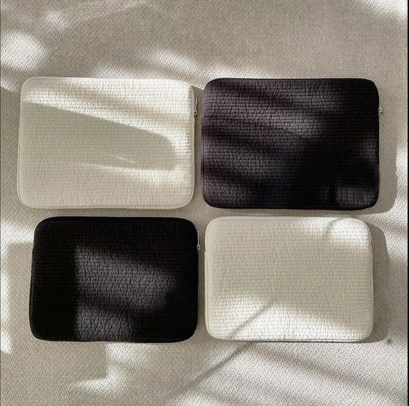 Black and white anti-seismic cotton cloth clutch laptop bag for tablets with internal coin pocket