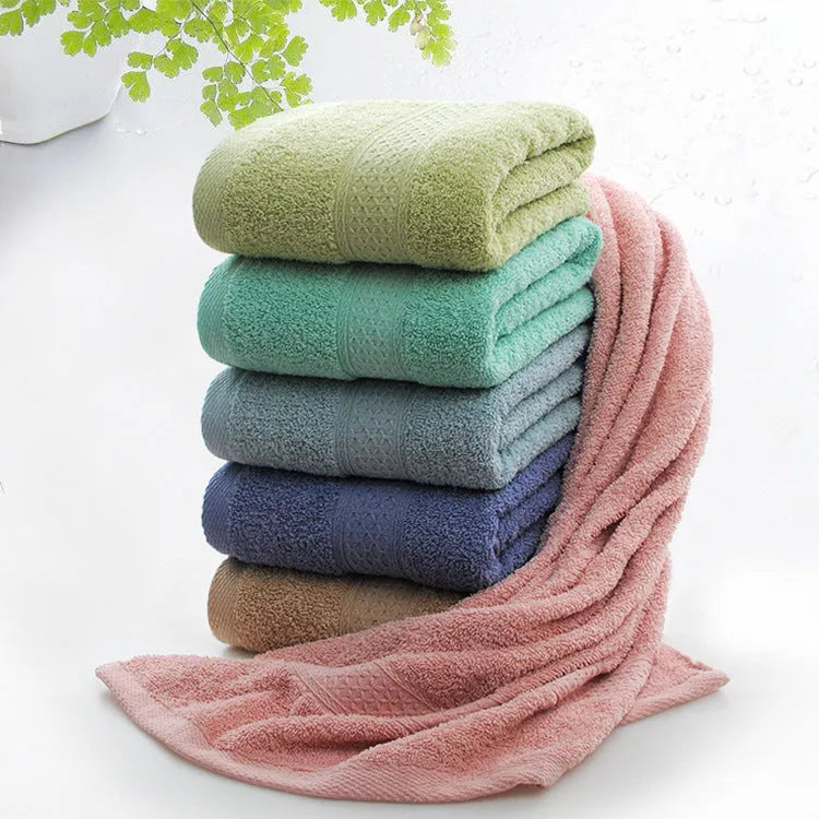 Thickened cotton blend bath towel shown in Apple Green colour option.