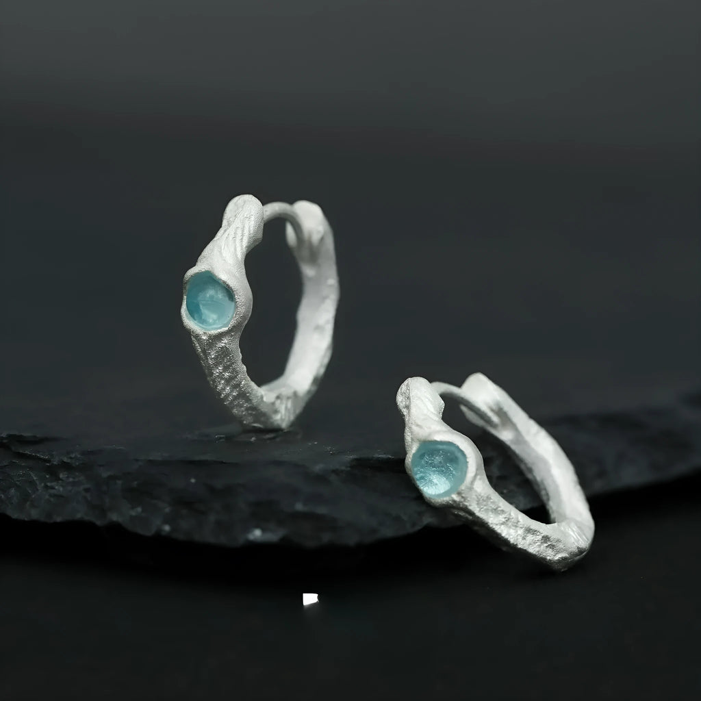 Burnt silver geometric ear clips for women with round elements and 925 silver material