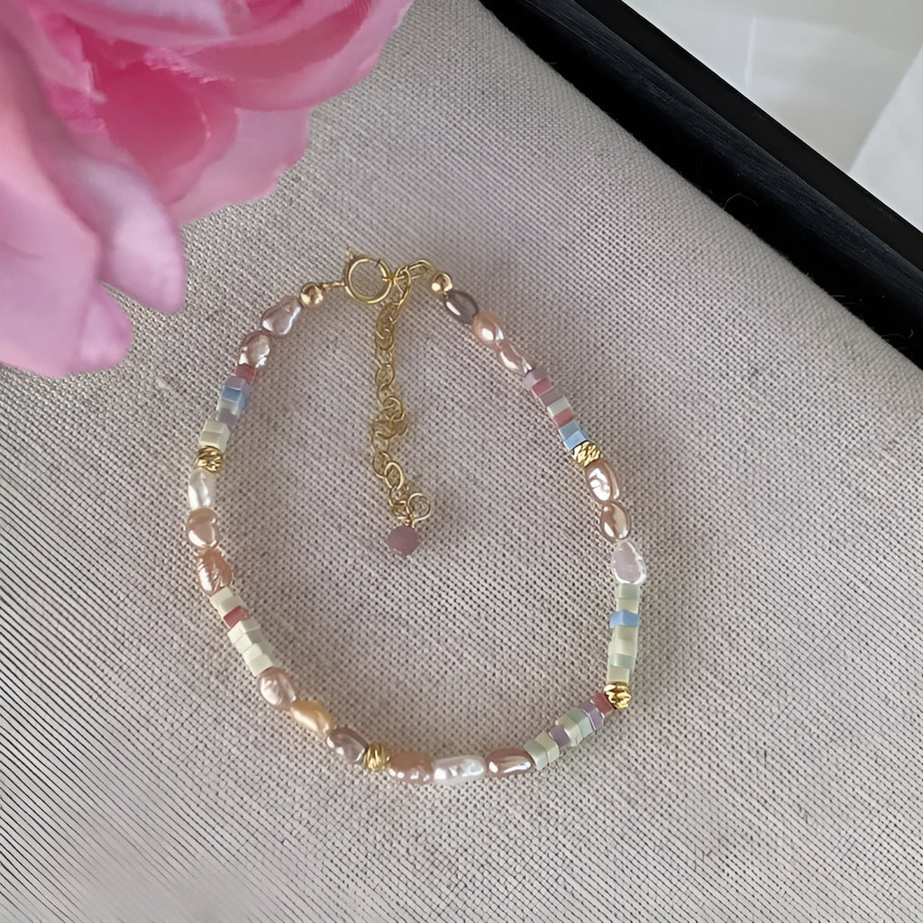 Women's natural pearl bracelet and necklace set with 14K gold gilding and silver accents