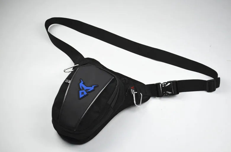 0105MC motorcycle leg bag in 1200D Oxford cloth shown in one of four colours: red, blue, green, or grey.