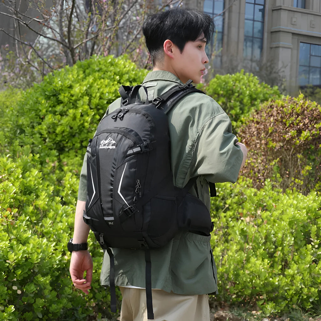 Lightweight nylon camping bag in solid colour, 48x28x16cm, for leisure travel