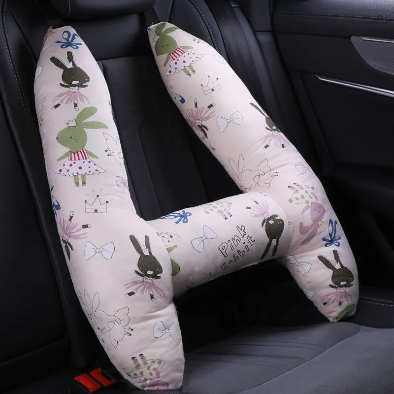 55x70cm car headrest pillow with cartoon pattern and pearl cotton filling