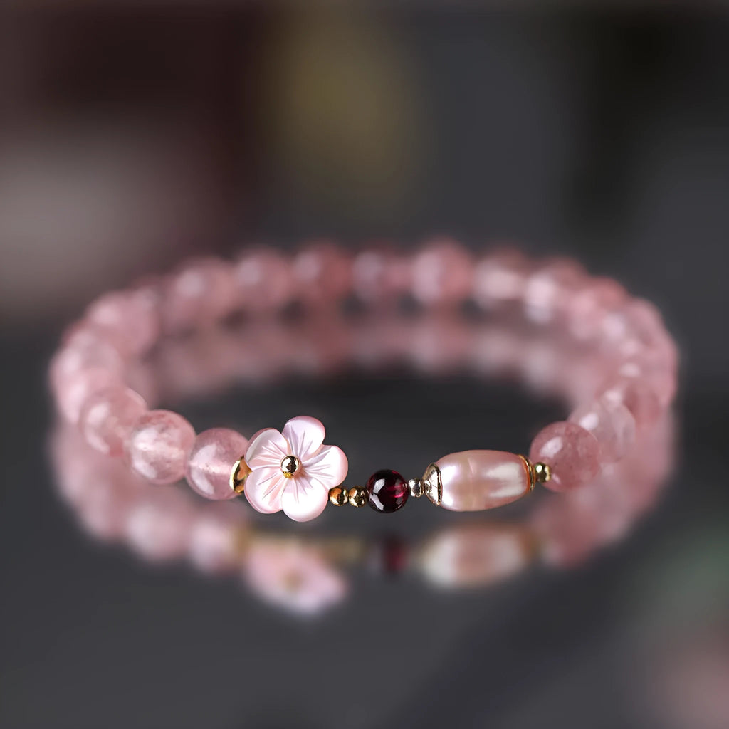 Strawberry quartz peach blossom bracelet with flower-shaped beads and silver-plated adjustable fittings