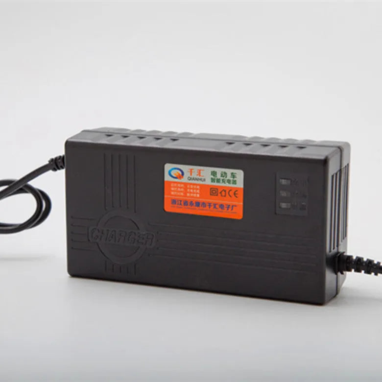 72V20AH electric car charger with aluminium housing showing dimensions and plug connections