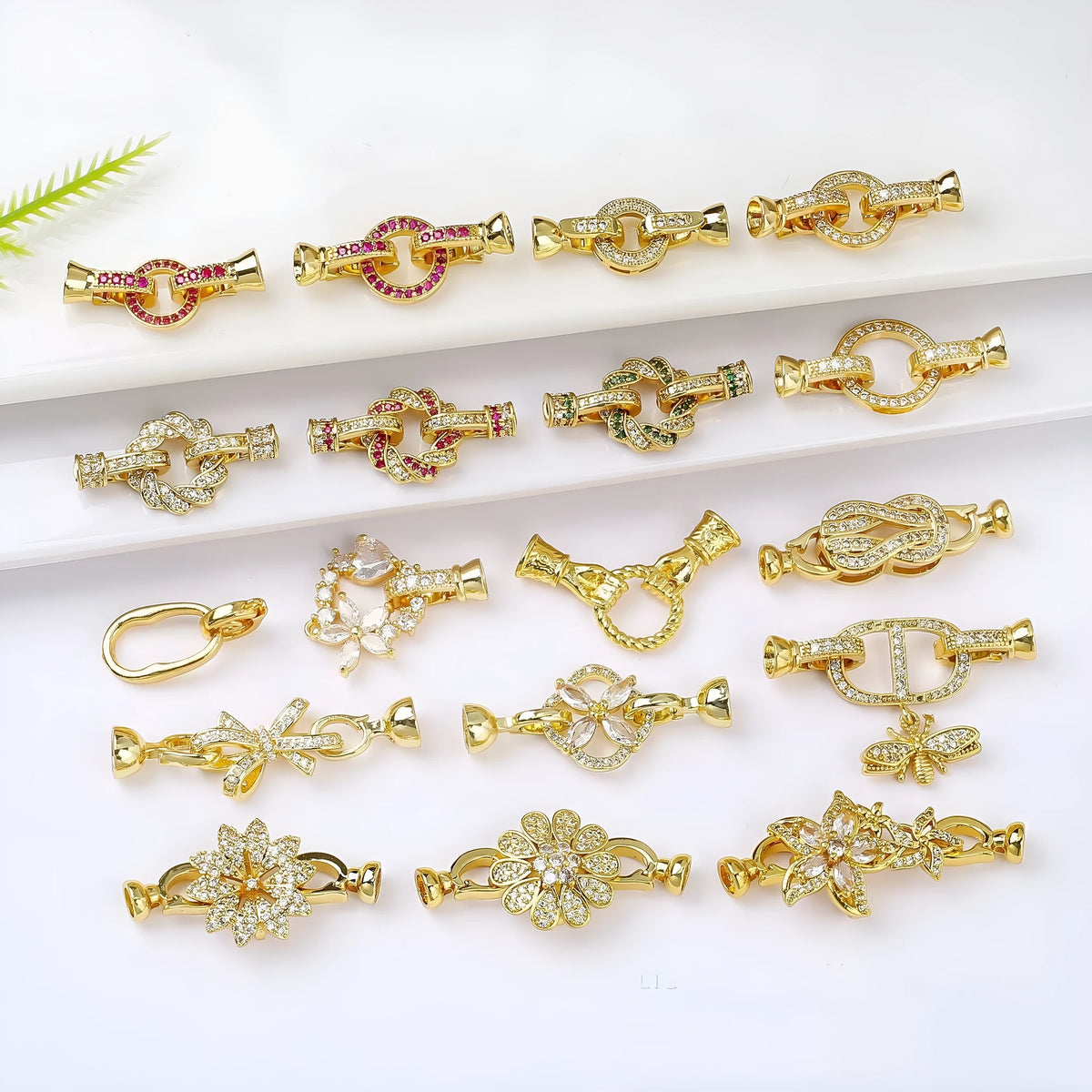 Small gold plated necklace clasp with pearl detail for DIY jewellery making