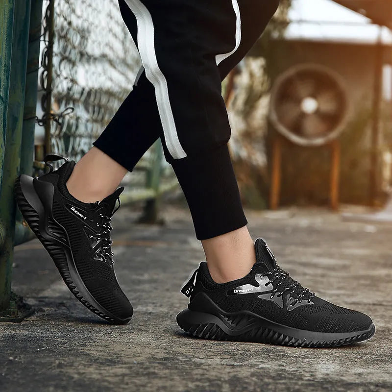 Men's low-cut breathable running shoes with mesh upper and front strap closure.