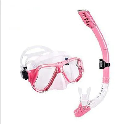 Black diving goggles with anti-fog lens, PC frame, and a silicone mouthpiece and strap for snorkelling.