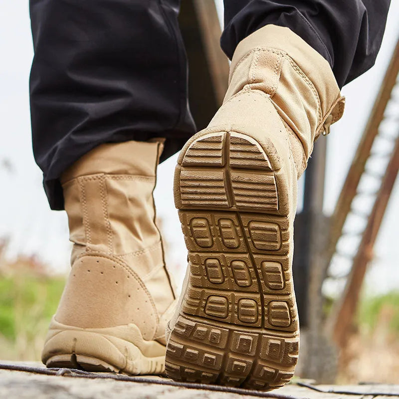 Yulong Summer Combat Boots in black and sand colour, tactical desert boots for outdoor use.