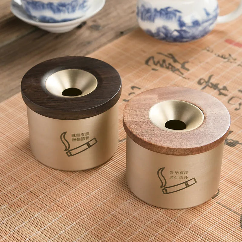 Creative retro brass ashtray with pure copper body and black or rosewood wooden lid featuring a central hole