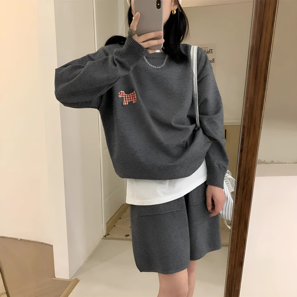 Women's casual sports knitted sweater shorts suit with animal pattern embroidery in milk blue colour