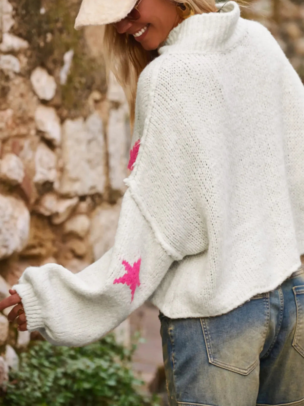 White women's turtleneck pullover sweater with five-pointed star pattern and loose fit