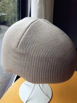 Decorative snow helmet cover in size L available in multiple colours for skiing