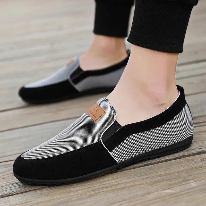 Men's grey canvas board shoes with round toe and rubber soles
