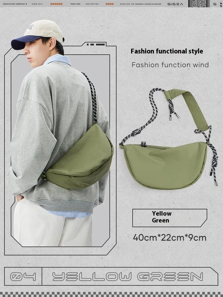 Men's black nylon messenger bag with 40L capacity for commuting and exercise