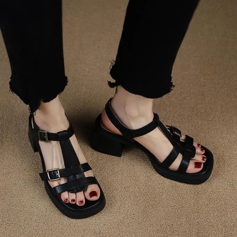 Women's black retro platform sandals with T-buckle fastening and chunky heel