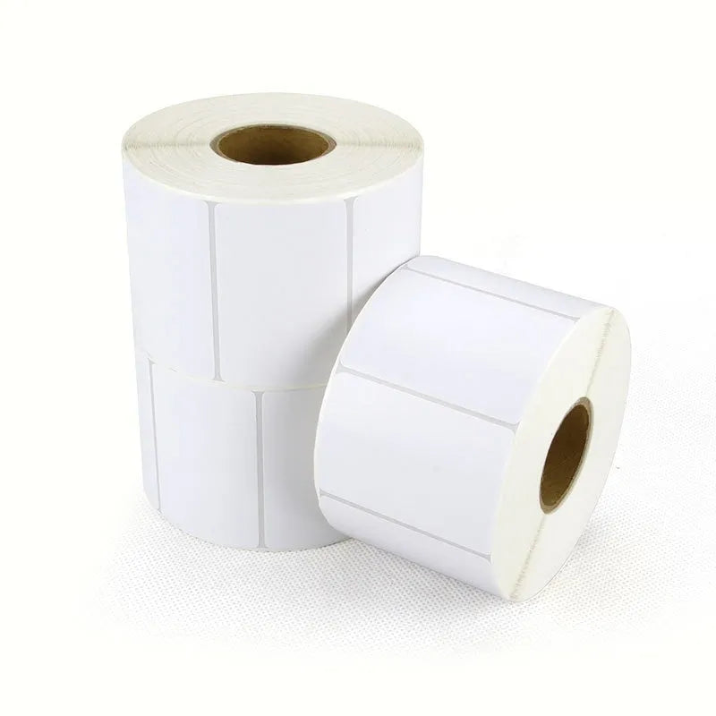 Roll of white four-proof thermal label paper stickers, 40mm by 40mm, for supermarket and clothing tags.
