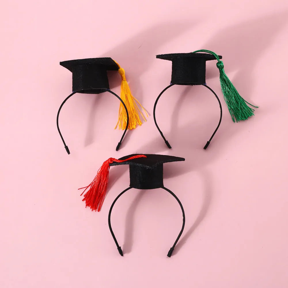 Pet graduation costume with elastic hair band and bow tie in wool felt material