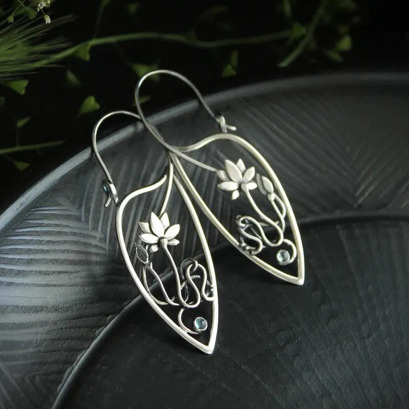 Silver-colour geometric lotus vine earrings with rhinestone centre