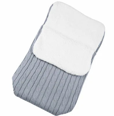 Baby stroller sleeping bag in envelope style with thick cotton wool filling for winter warmth