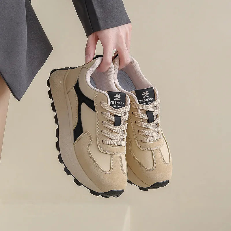 Women's flat heel sports shoes with injection moulded sole in card black, khaki red, and white gray colour options