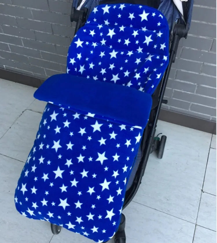 Baby stroller sleeping bag in envelope style with thick cotton wool filling for winter warmth