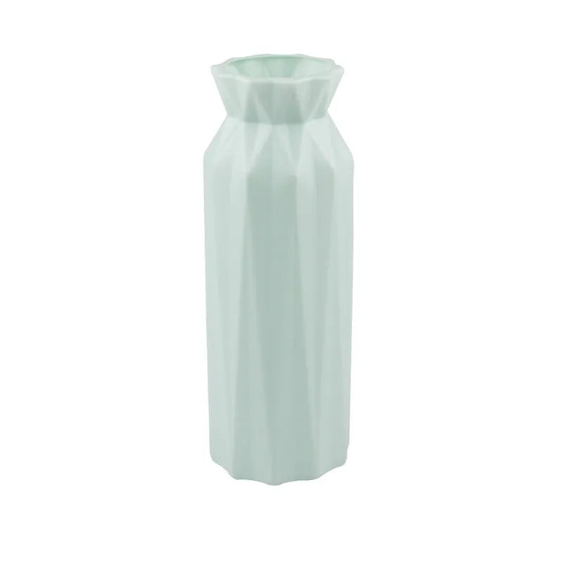 Drop-resistant melamine vase in grey, green, pink, or white colours with 7.2 cm base diameter