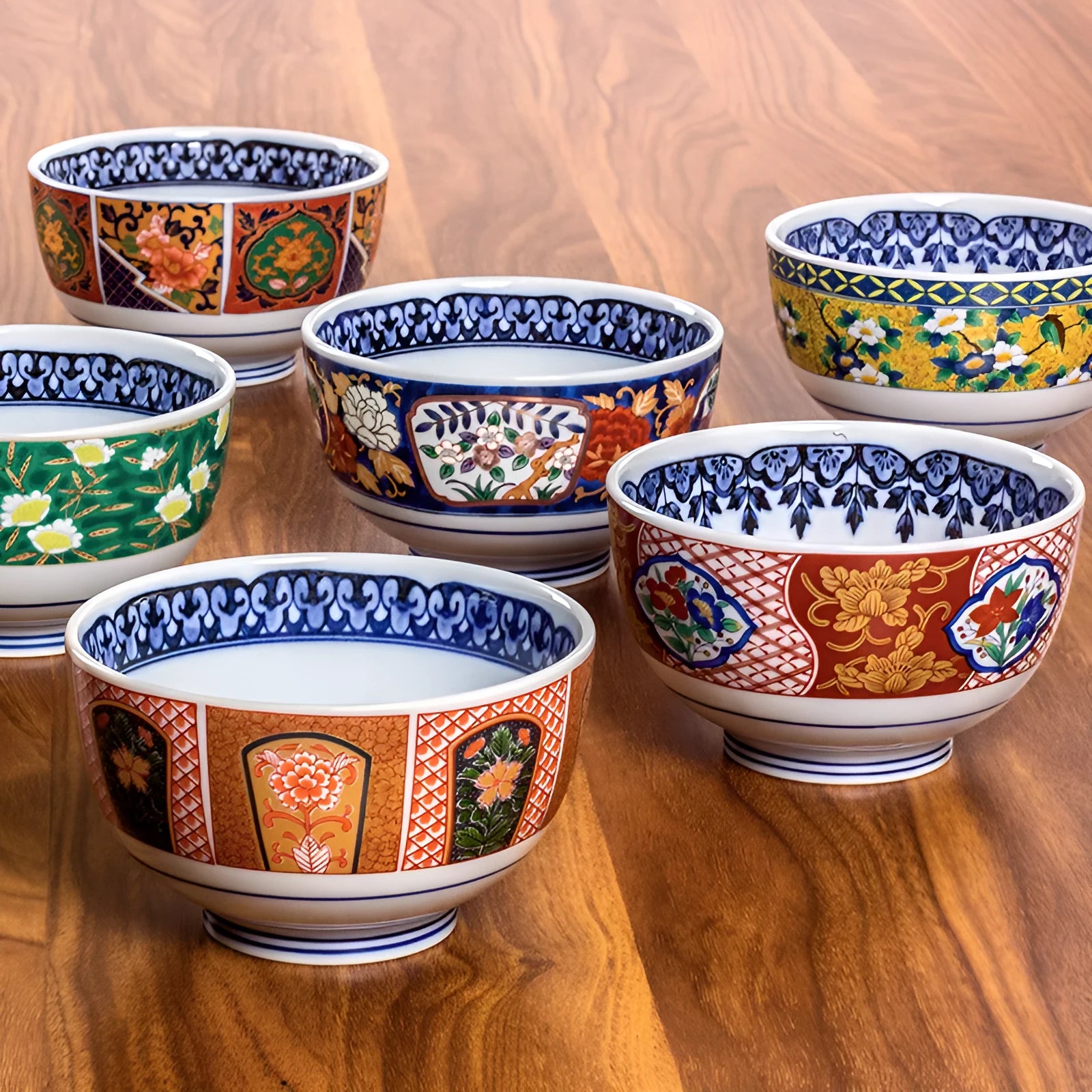 Japanese style retro ceramic 4-inch bowls with floral patterns