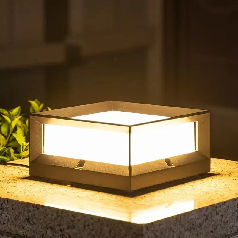 Solar-powered aluminium outdoor LED column light for mounting on doors or walls.