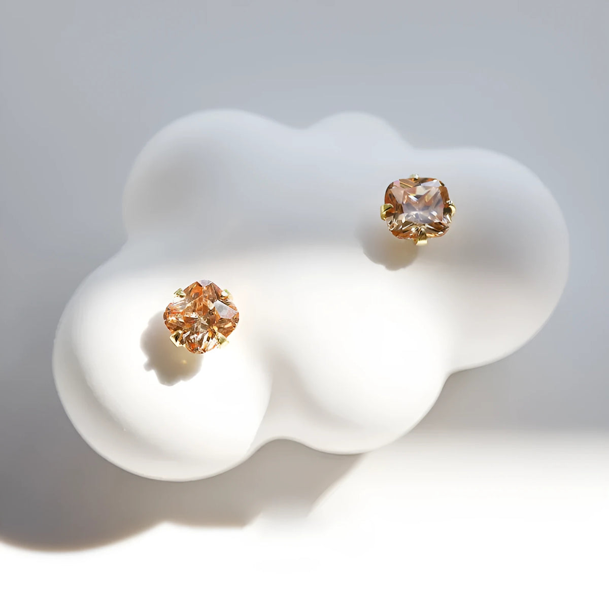 Citrine gemstone 925 sterling silver stud earrings in 4mm champagne diamond gold with geometric cube sugar shape