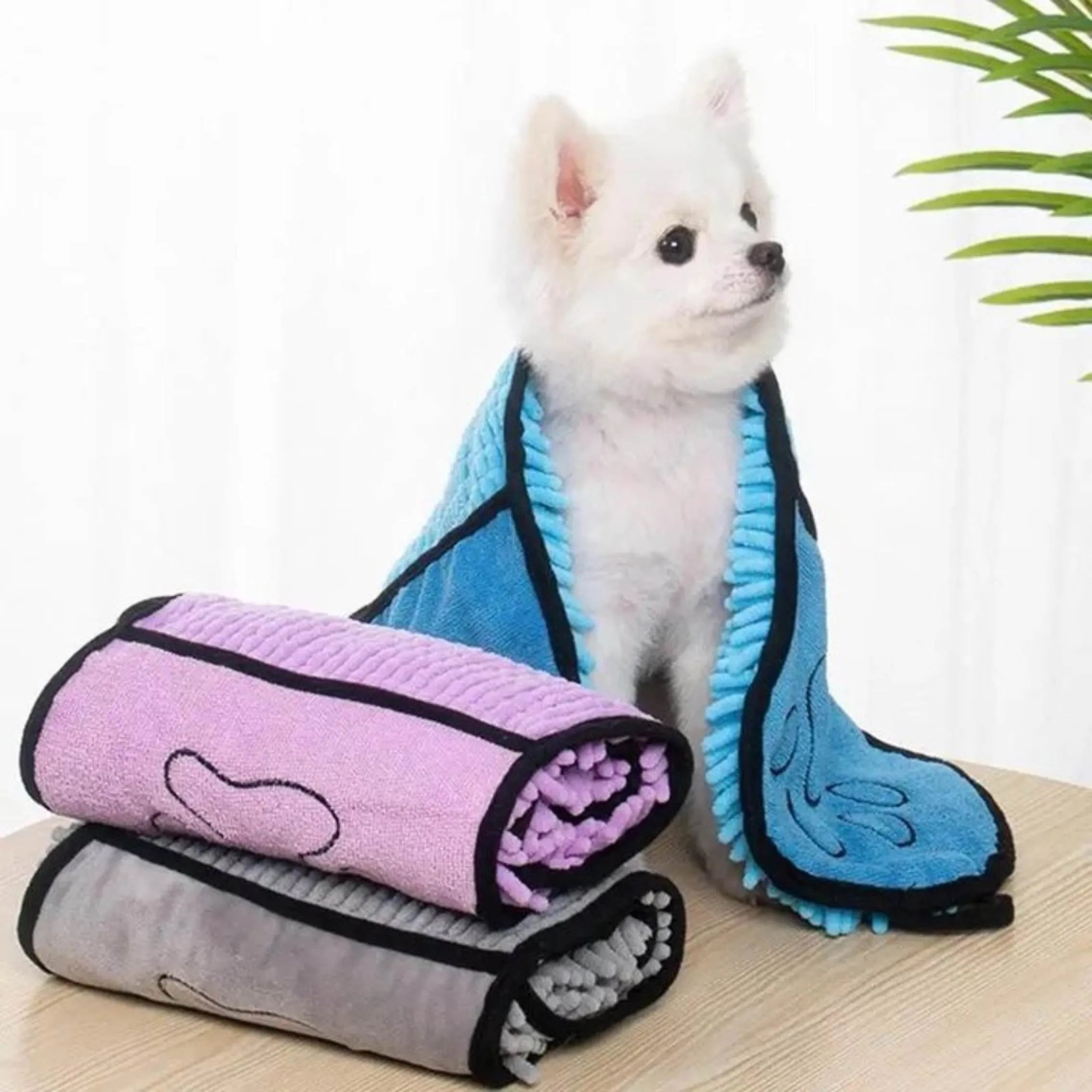 Thickened fiber dog bath robe towel in blue gray purple red measuring 62x23cm for quick drying pets