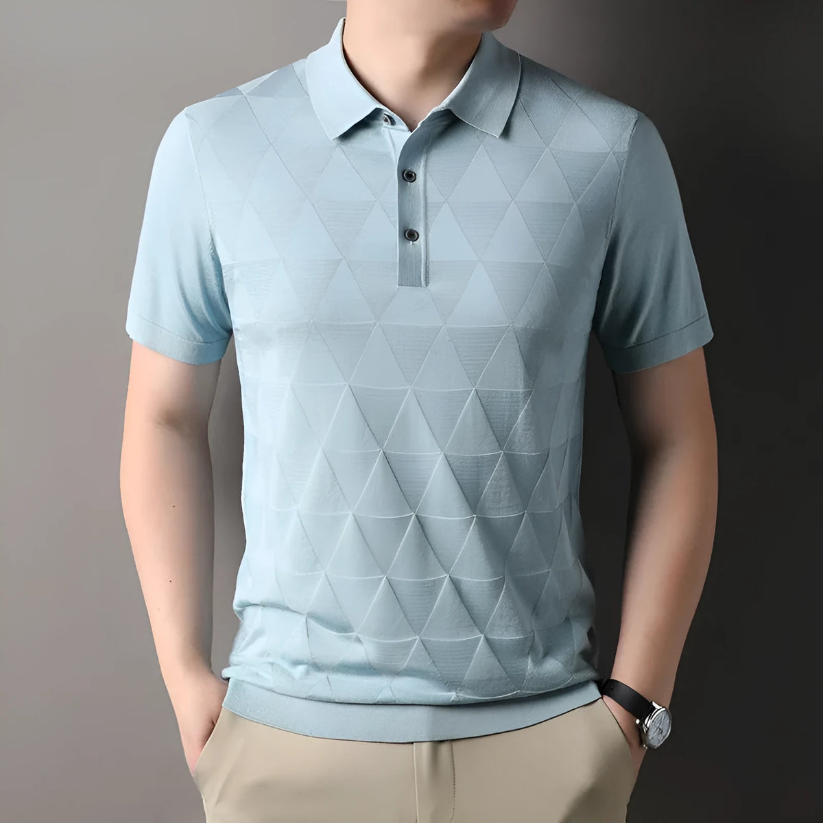 Men's thin Ice Silk short sleeve t-shirt in grey, showing regular fit and knitted lyocell fabric.