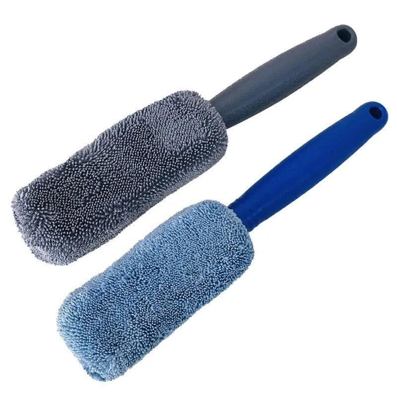 Blue microfiber car tyre brush with long 29 cm handle for wheel cleaning