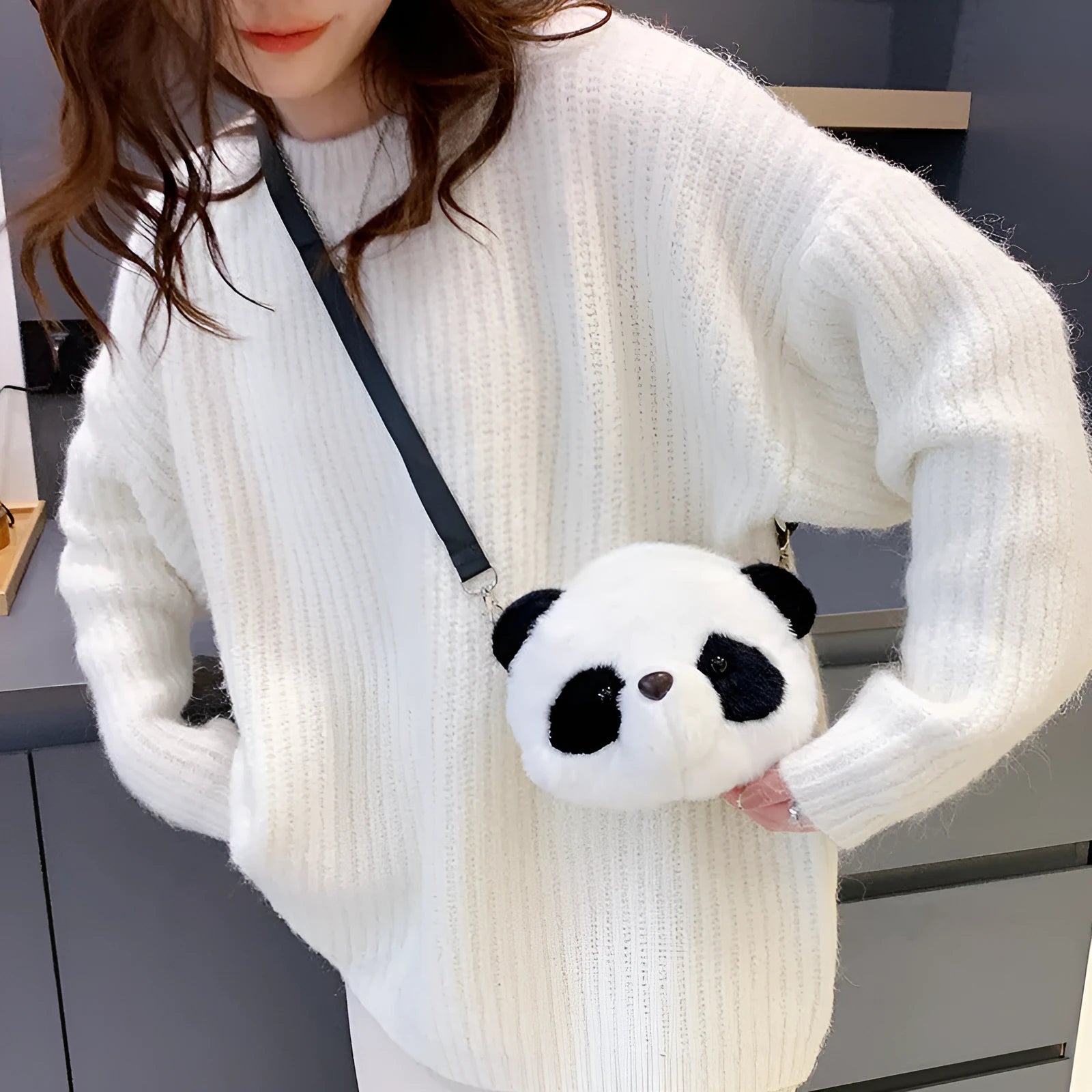 Plush crossbody shoulder bag with panda design, cylindrical shape measuring 18x15cm