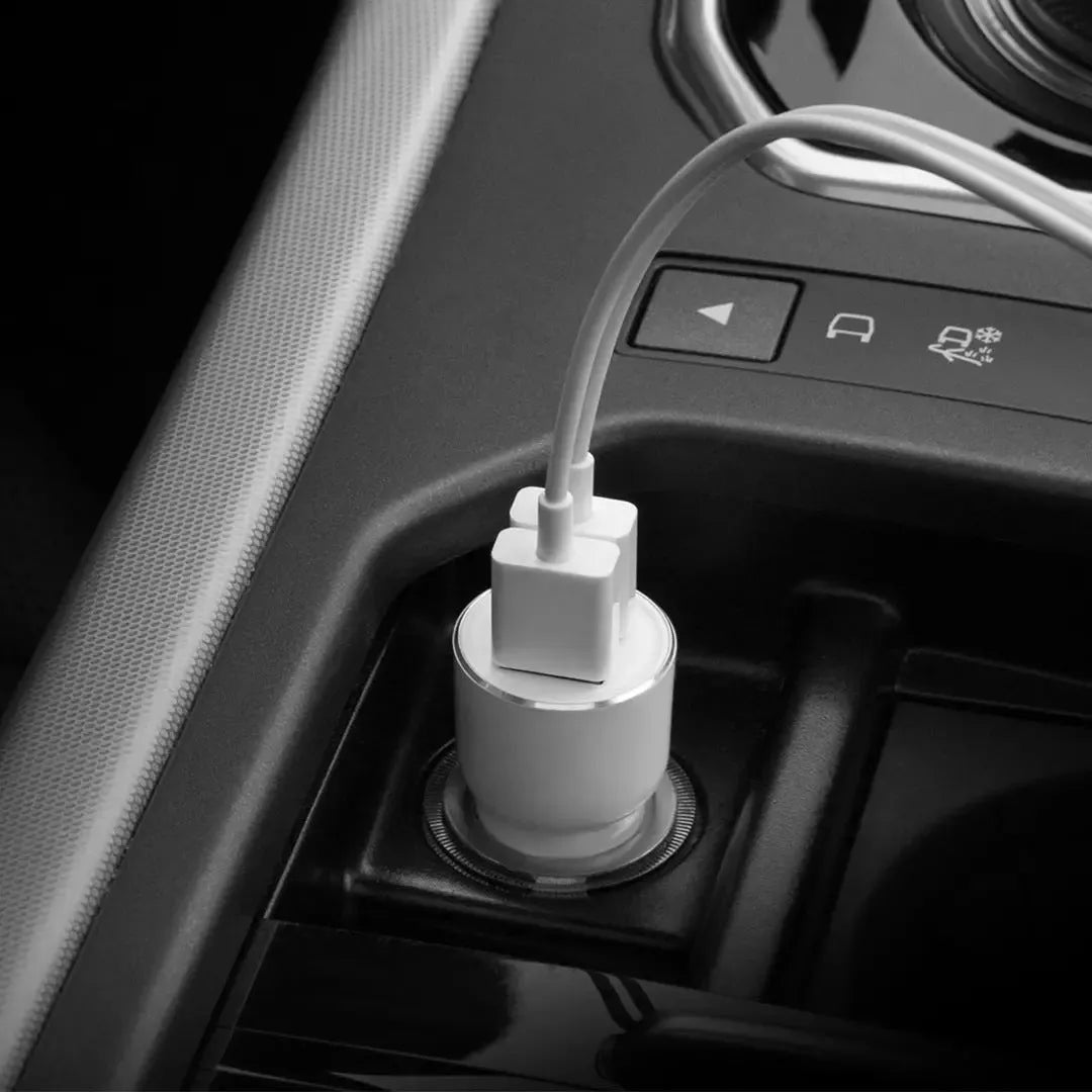 Ruimi 3S black Bluetooth car charger with dual USB ports showing 26.5mm compact dimensions