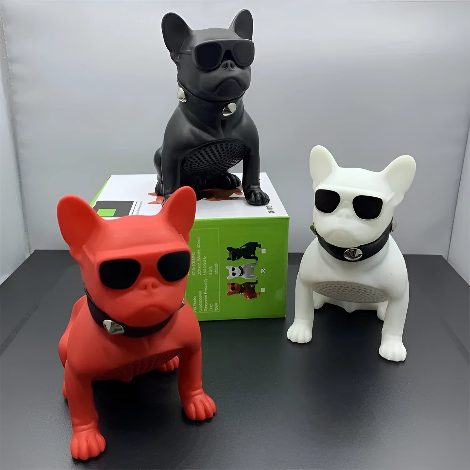 Mini full-body bulldog Bluetooth speaker in black, red or white colour options