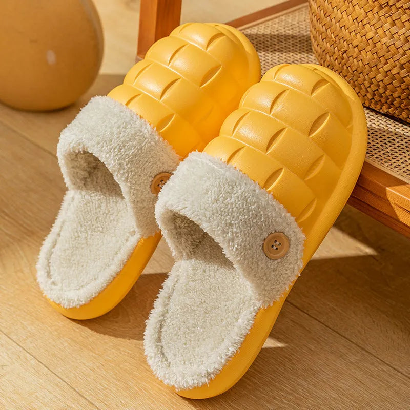 Plaid pattern detachable EVA slippers with non-slip soles and warm plush lining for indoor winter wear