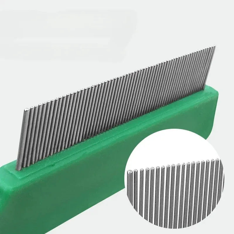 Green plastic handle pet flea comb with stainless steel pins for dog and cat grooming
