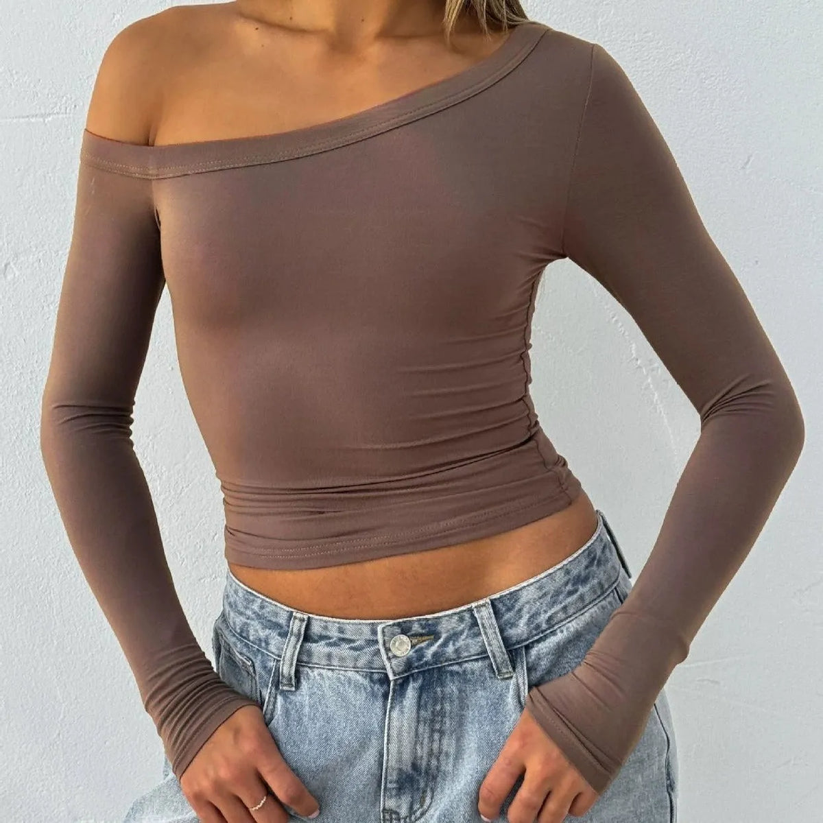 Women's slim fit knitted cardigan with cross shoulder straps in viscose blend fabric