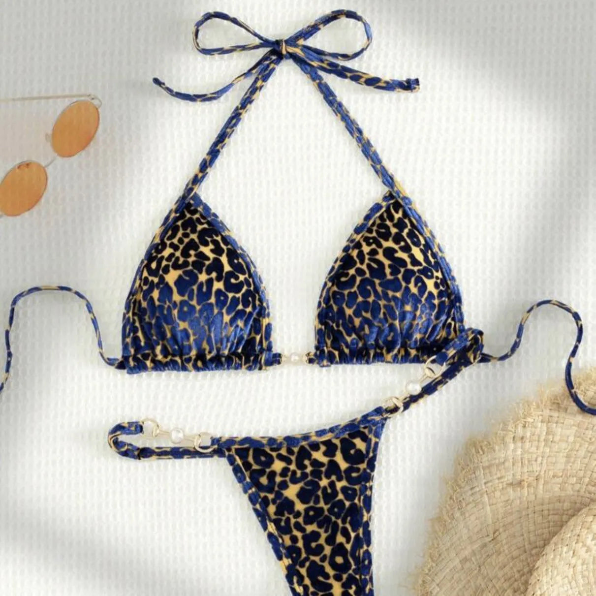 Women's leopard print swimwear bikini set with T-shaped design for swimming
